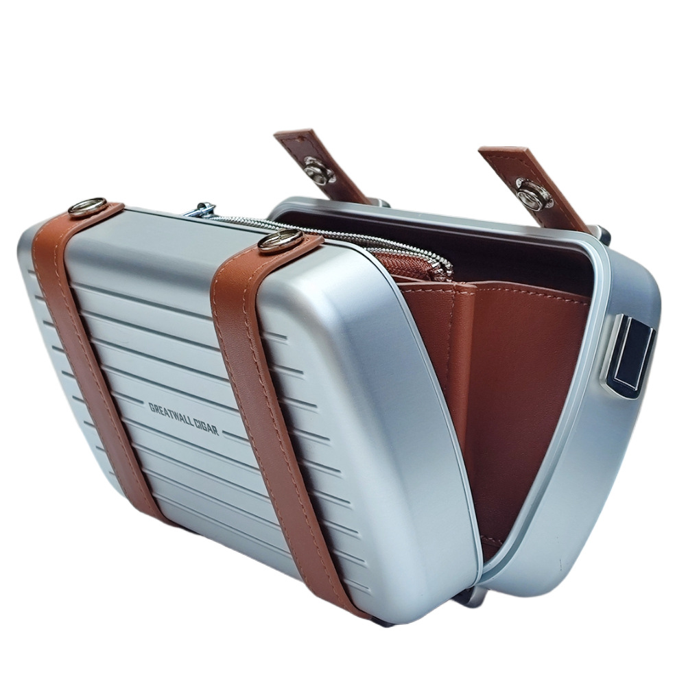 Small aluminum alloy handheld wallet jewelry box, all-in-one molded aluminum case with magnesium alloy, compact storage shoulder strap case