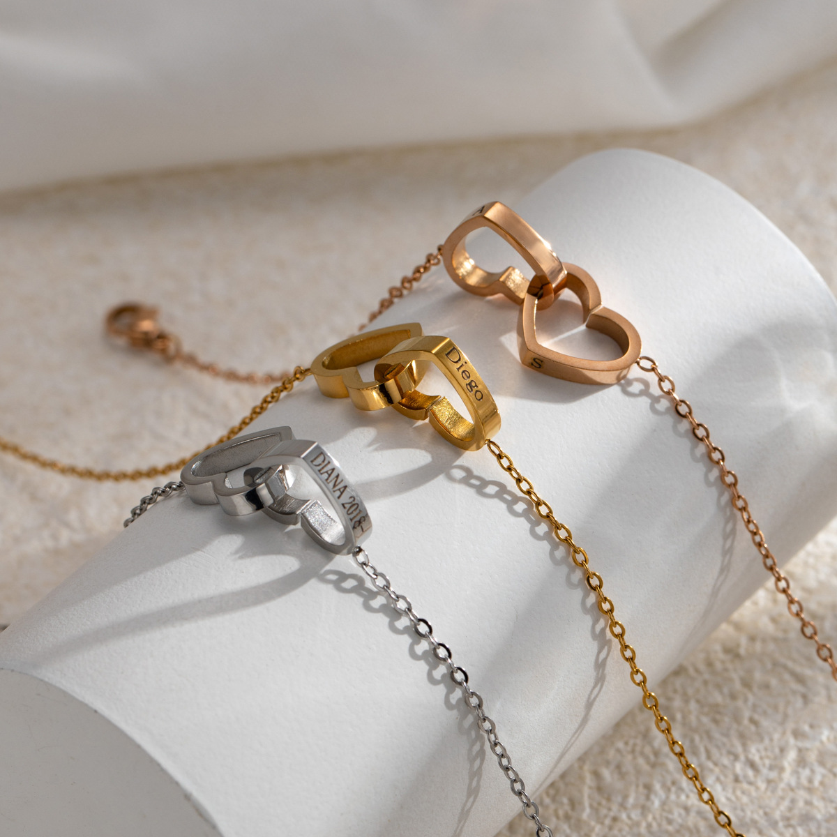 Cross-border new stainless steel fashionable all-match engraved double-buckle heart-shaped Valentine’s Day gift necklace and bracelet set