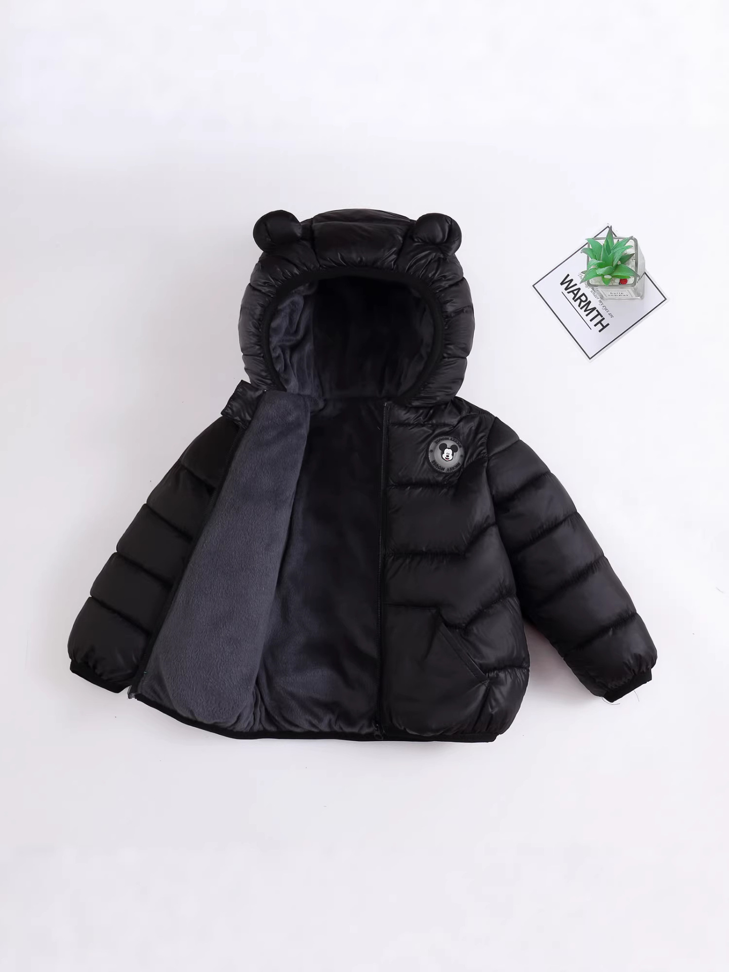 Foreign trade children’s cartoon short cotton-padded coat, cross-border winter hooded coat with flashing lights and fleece-lined ears