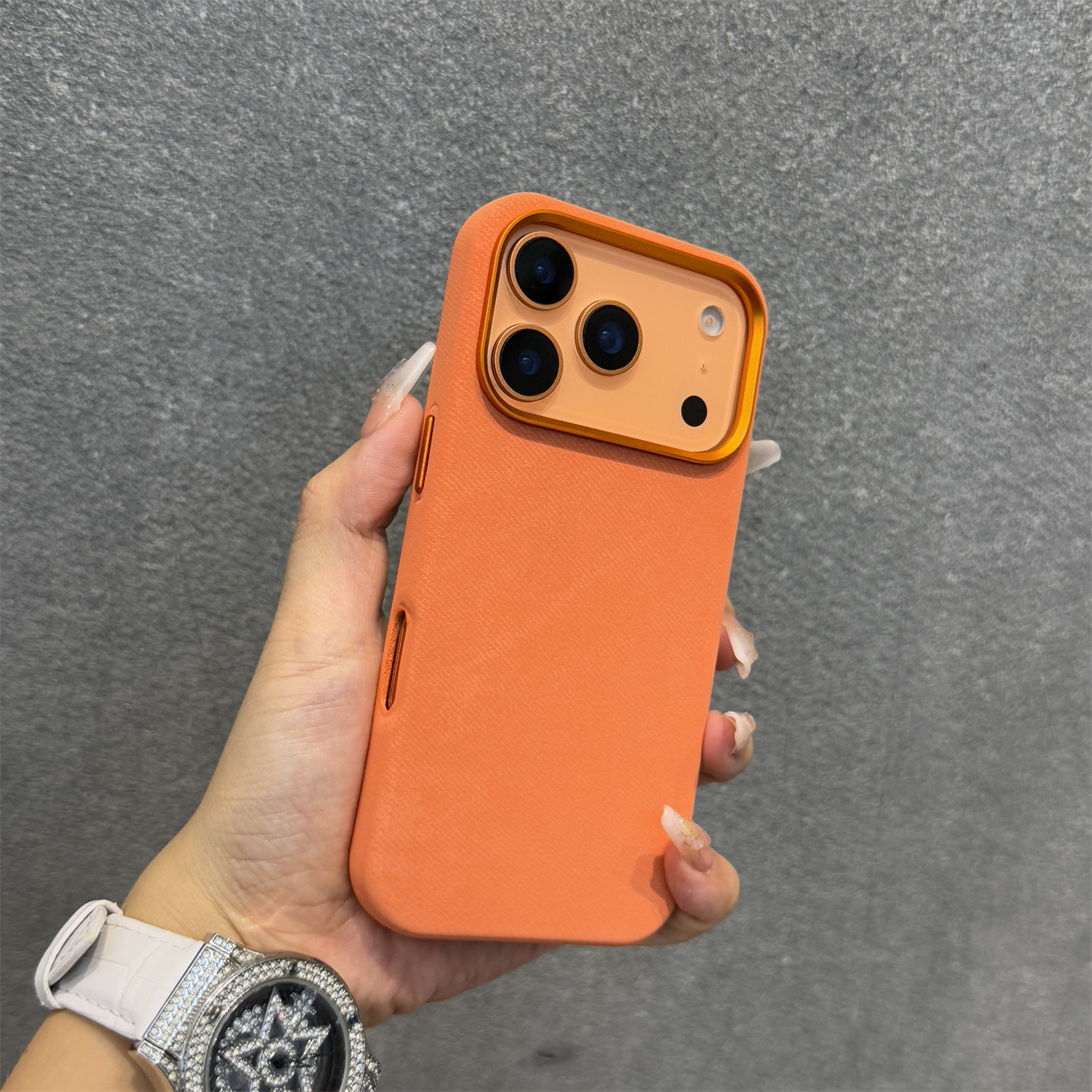 A full-featured fall protection case for the iPhone 17 promax fiber buffalo flannel magnetic phone