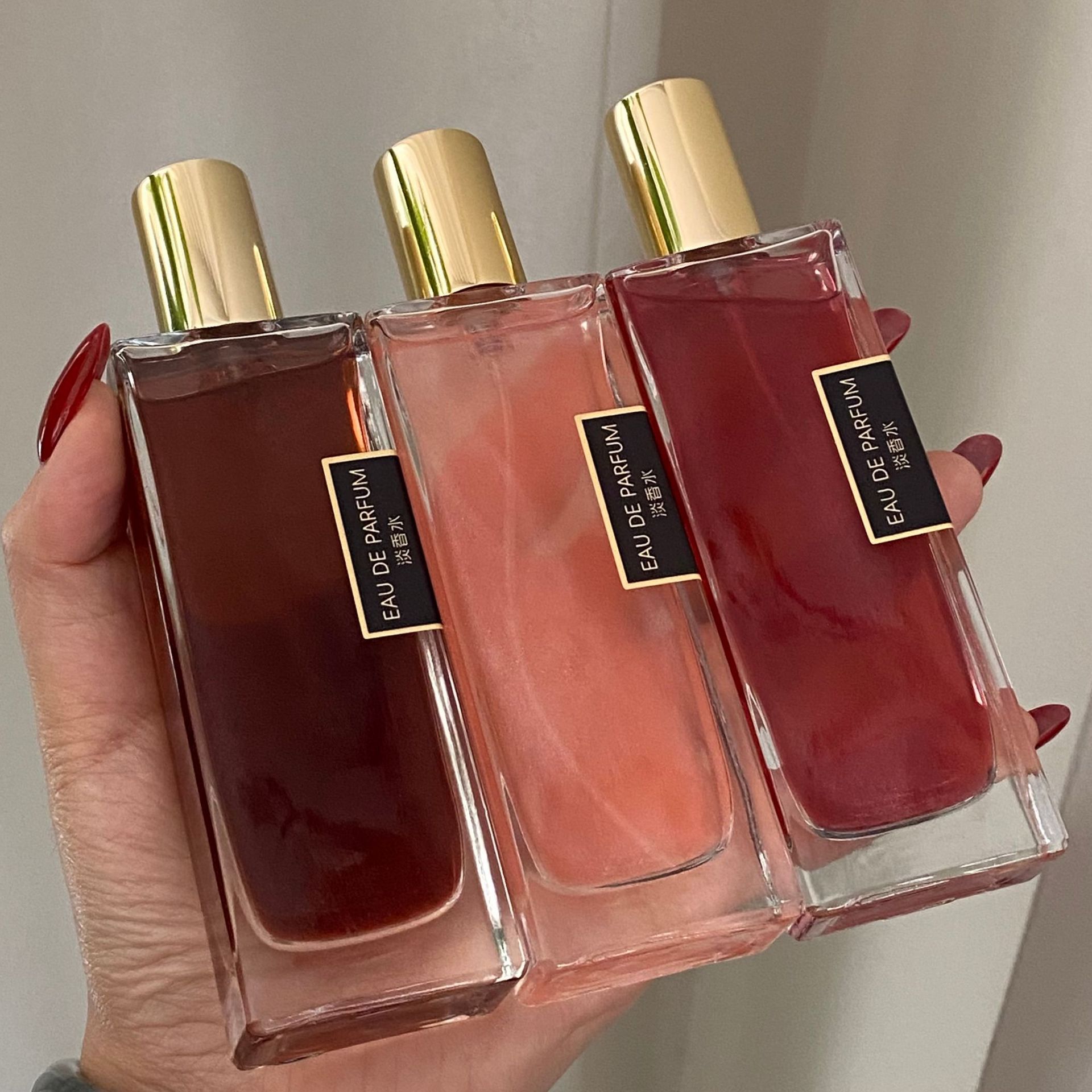 Hot selling reverse perfume of Paris Madame lasting fragrance of student perfume factory electric wholesale perfume 50ml
