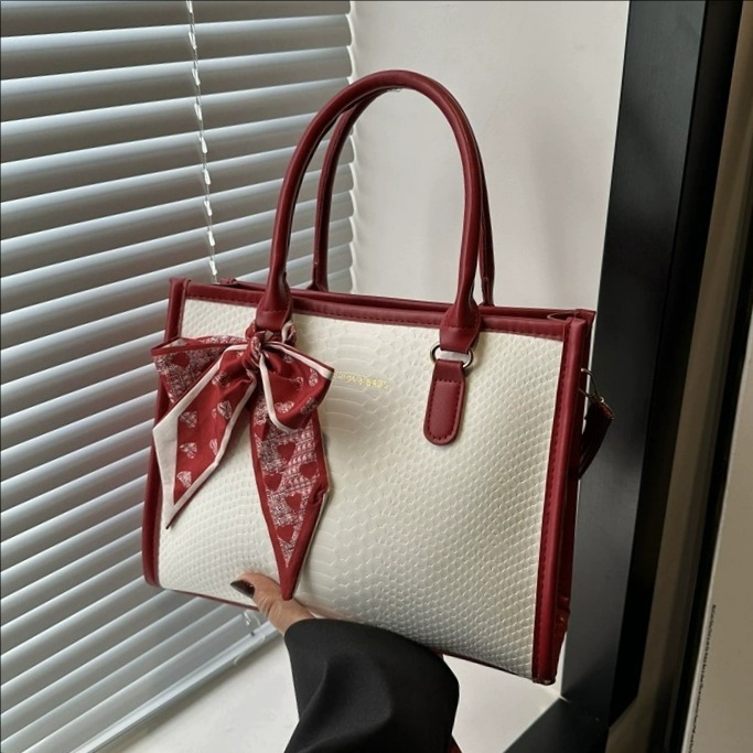 2026 fashion new hand-tied tote bags large capacity commute simple snake skin embroidered silk scarf decoration single shoulder backpack