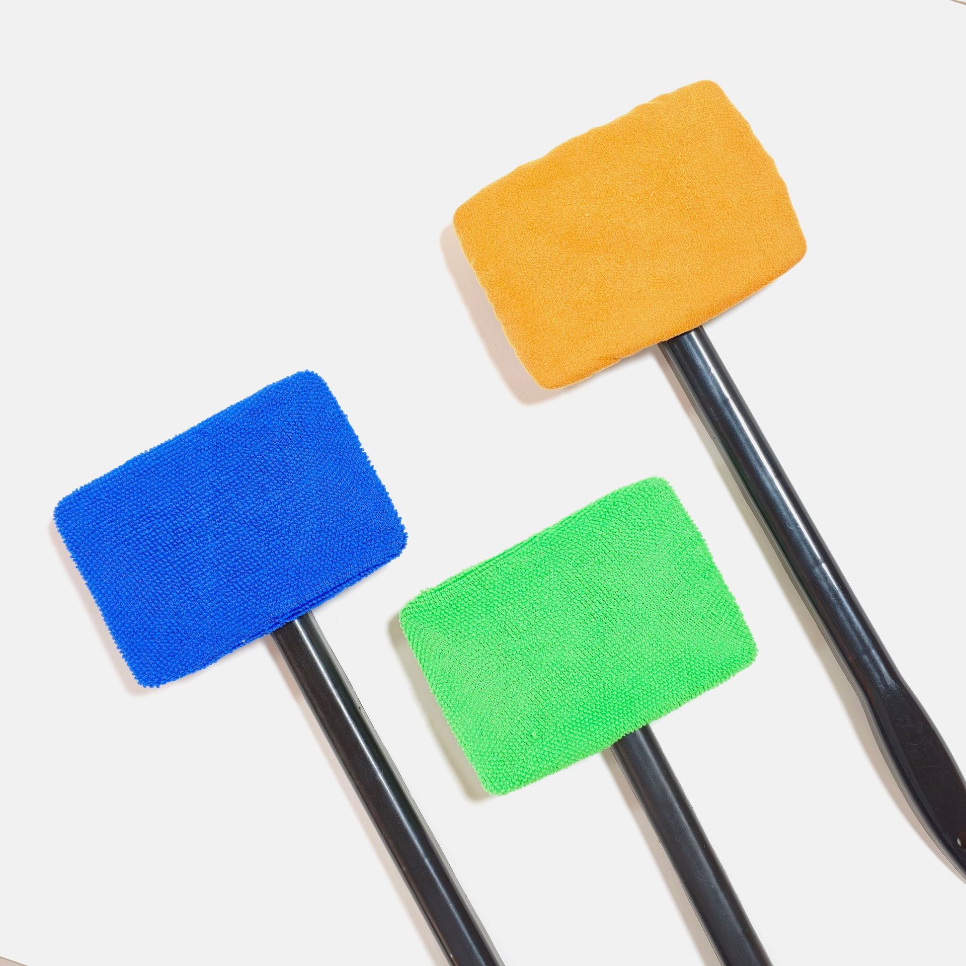 Car front windshield cleaning brush, chamois glass defogging brush, household glass brush—multi-functional cleaning and wiping.