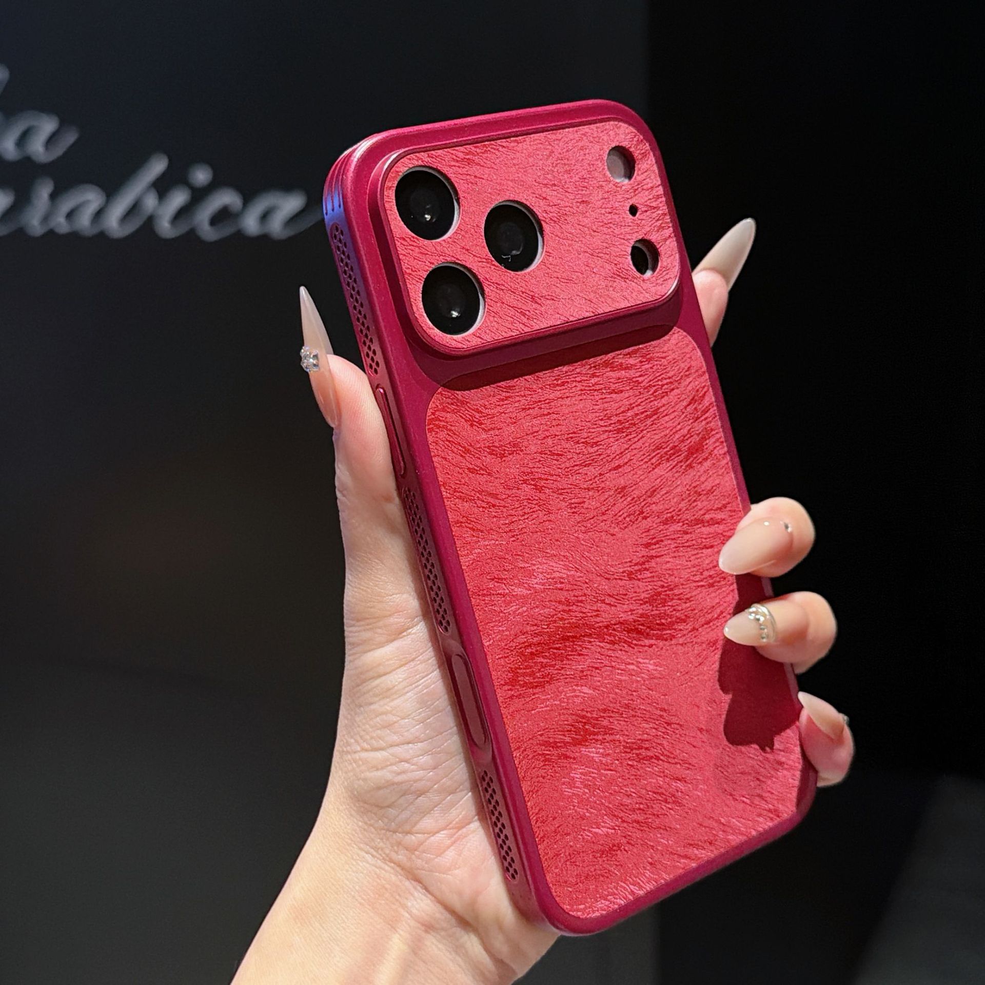 Secondary 18 is suitable for iPhone 18 promax threaded heat-scattering apple 17 mobile phone case 16 anti-wrinkle case