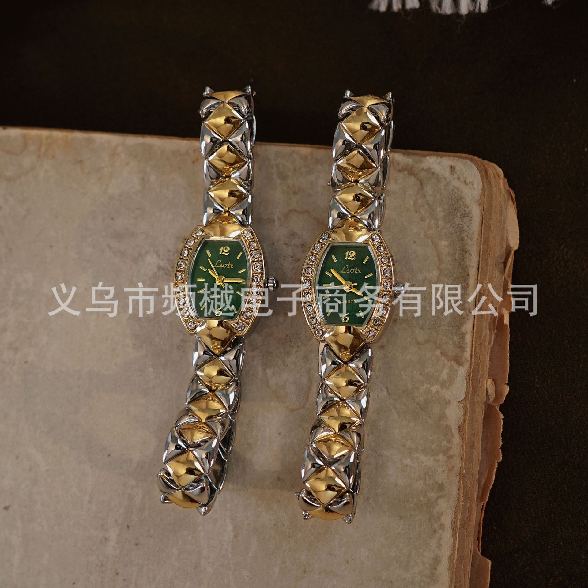 LSVTR Manufacturer Wholesale: Cross-Border Best-Seller—Vintage-Style Classic Barrel-Shaped Affordable Luxury Mini Women's Watch
