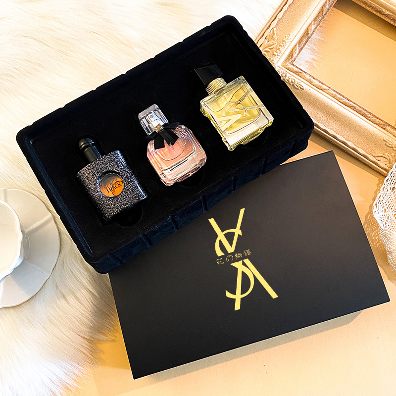 Flowers, fragrances,