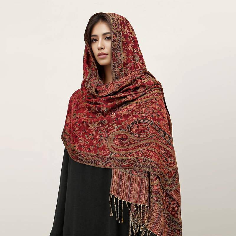 Cross-border headdresses, women's winter tights, flowers, waistcoats, scarves, lightweight, luxurious, high-end, long-sleeved scarves, and ethnic-inspired scarves are also available.