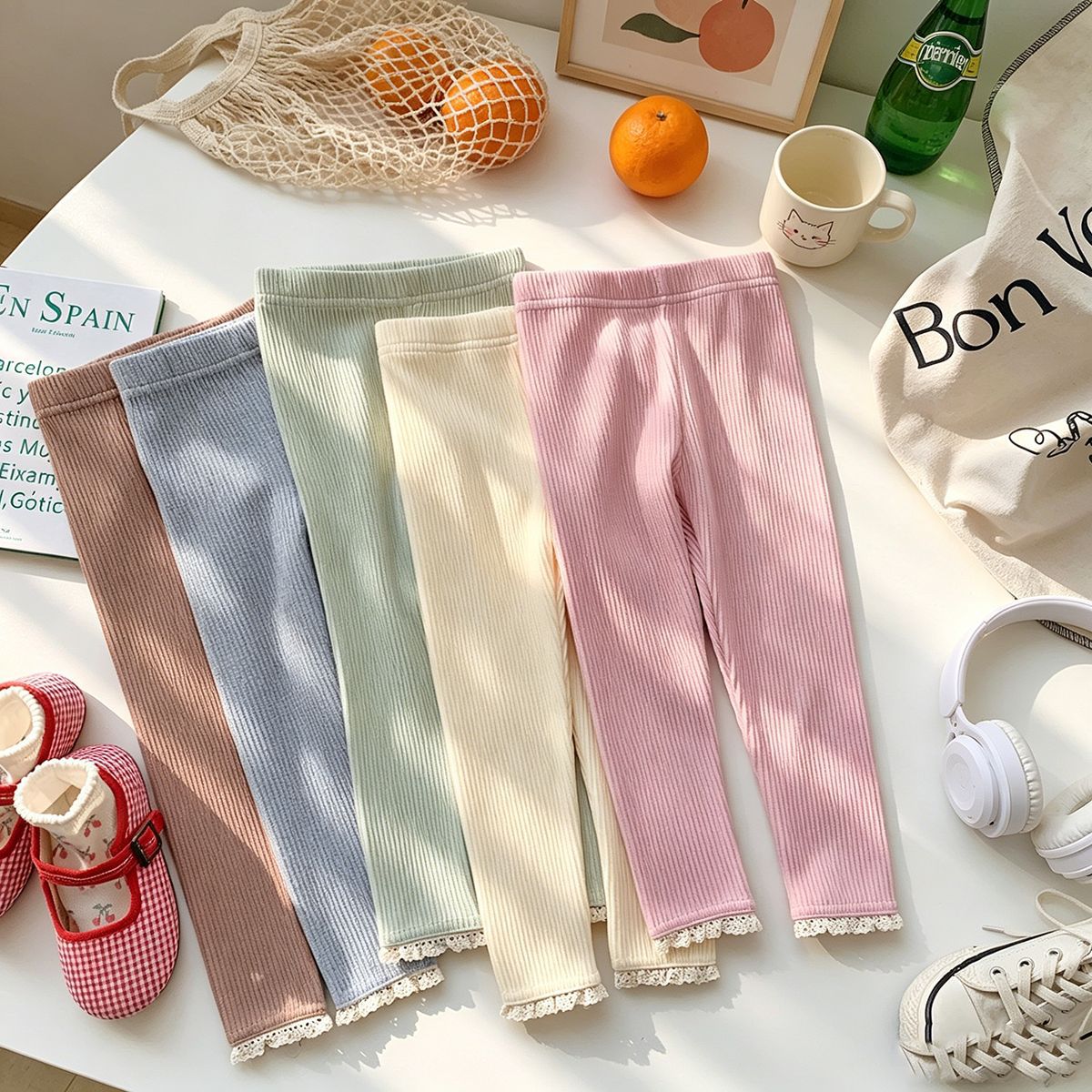 Korean Instagram-style lace-trimmed leggings for girls—spring vertical-striped, highly elastic, slim-fit, versatile outerwear for babies