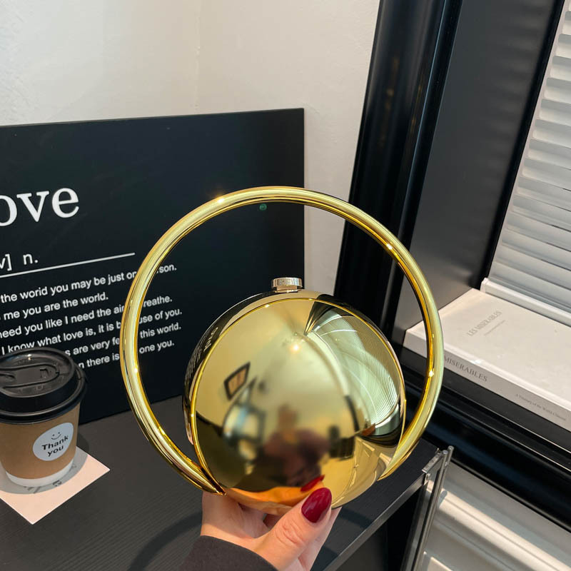 Cross-border foreign trade 2026 European and American sophisticated sense of technology sense of new ball-shaped dinner pack electroplate simple box handbag