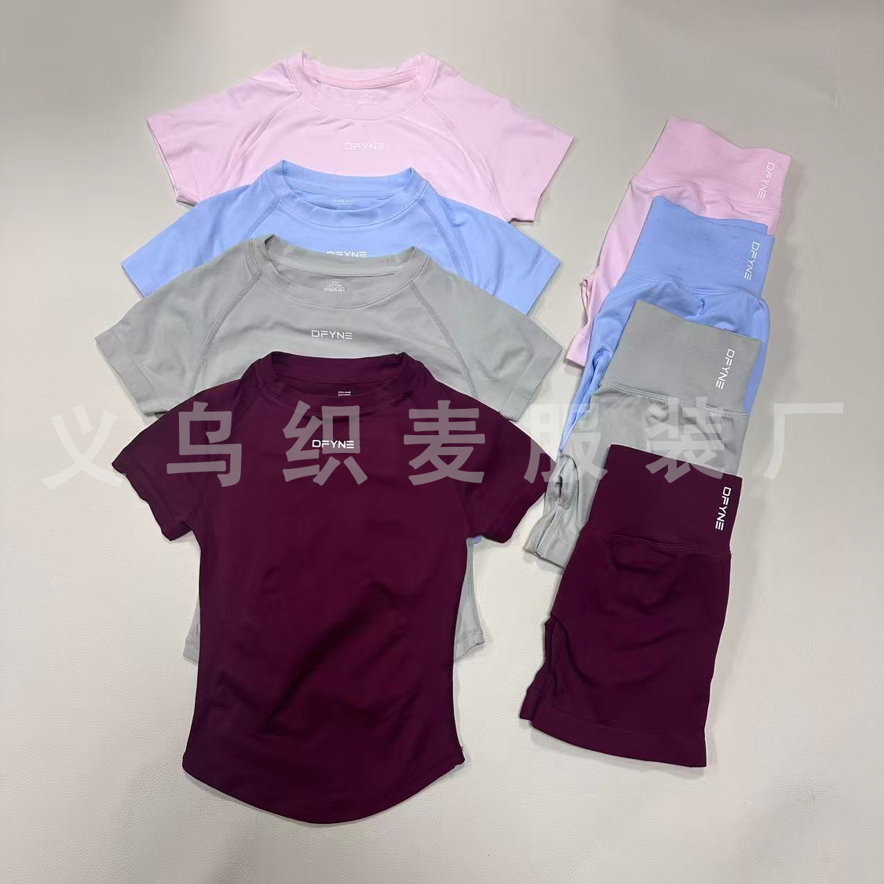 Cross-border DFYNE Hot-Selling Seamless Short-Sleeve Yoga Set, Butt-Lifting Shorts, Highly Elastic, Slim-Fit Sports and Fitness Ensemble