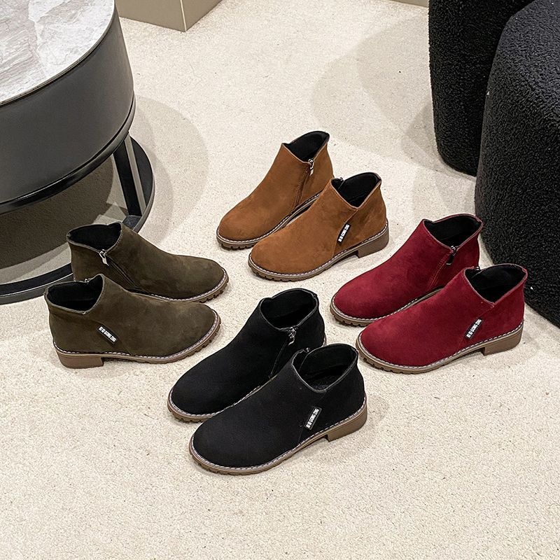 Autumn/Winter new fashion round-toe matte-finish large-size women’s short boots—versatile chunky-heel, thick-soled Dr. Martens-style boots in British style.