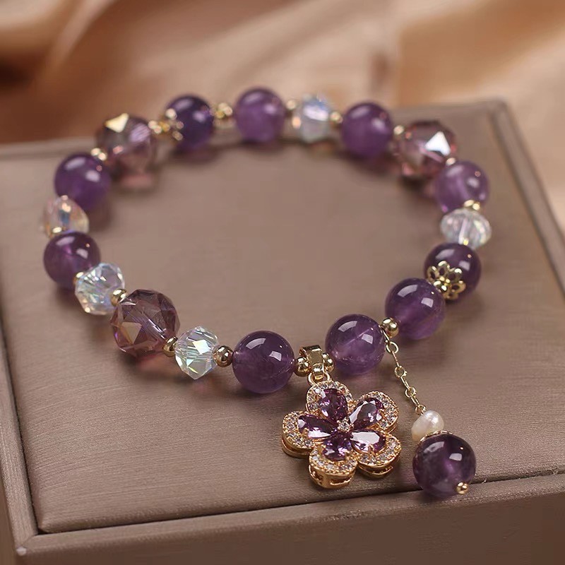 Wholesale Natural Amethyst Bracelets for Women—Niche, Affordable Luxury, Exquisite Jewelry with Four-Leaf Clover Pendants, Purple Crystal Bead Bracelets