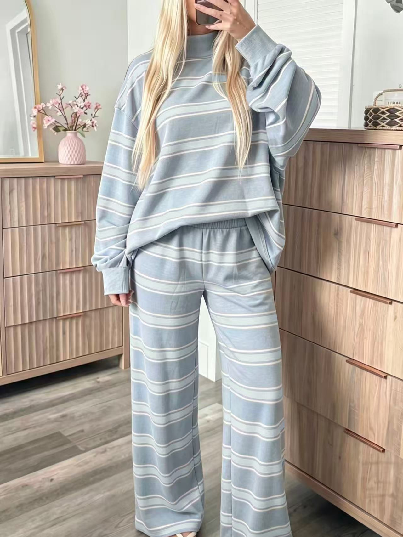 2026 Autumn/Winter New European and American Amazon and European independent station cross-border striped printed fashionable casual ladies' suits