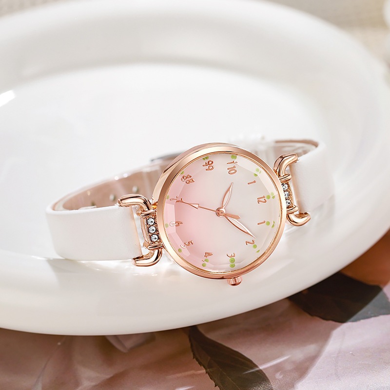 2025 Retro Women’s Watch – Elegant, Chic, and Stylish Quartz Timepiece; Artistic, Trendy, and Minimalist Design