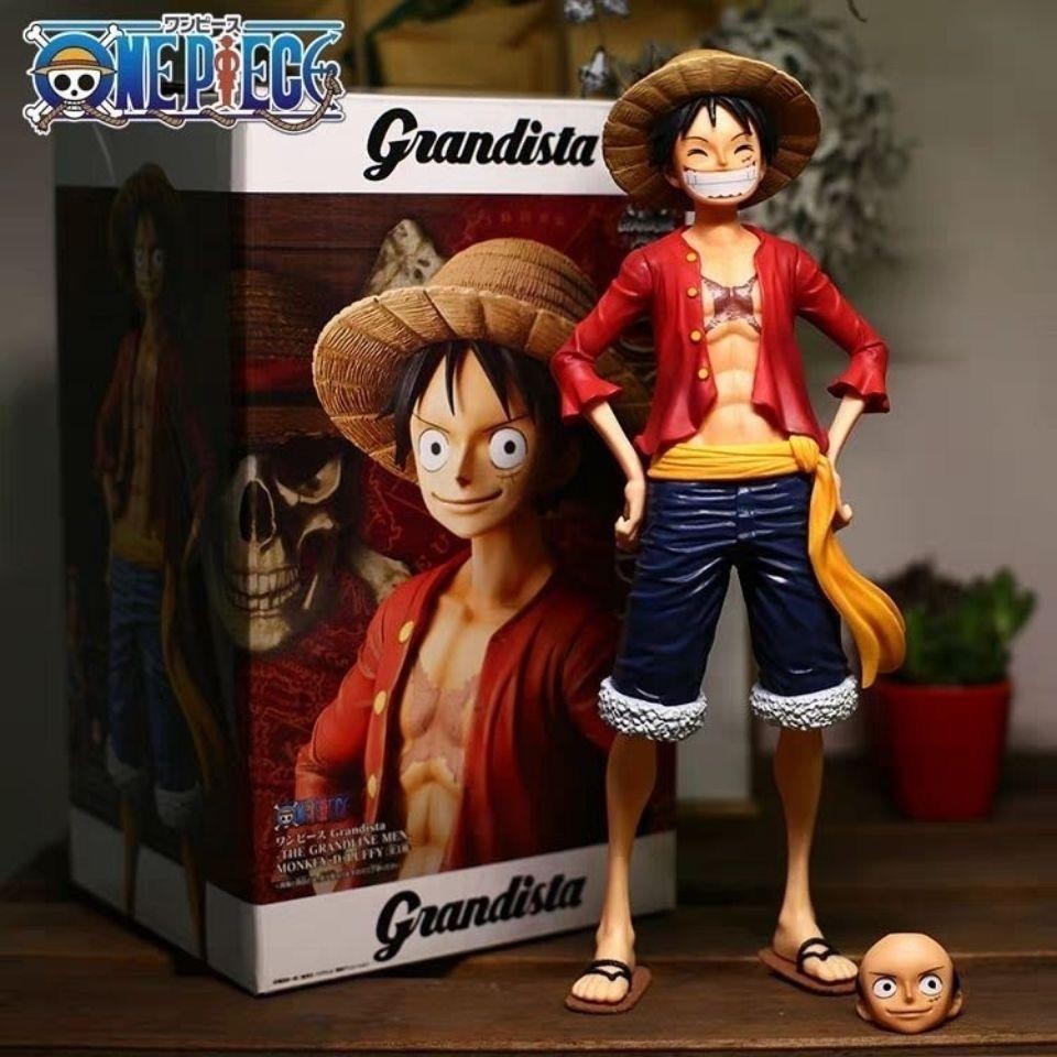 One Piece smiling‑face Luffy figurine, three‑headed carving design, Straw Hat Crew themed model—wholesale display pieces and gift items.