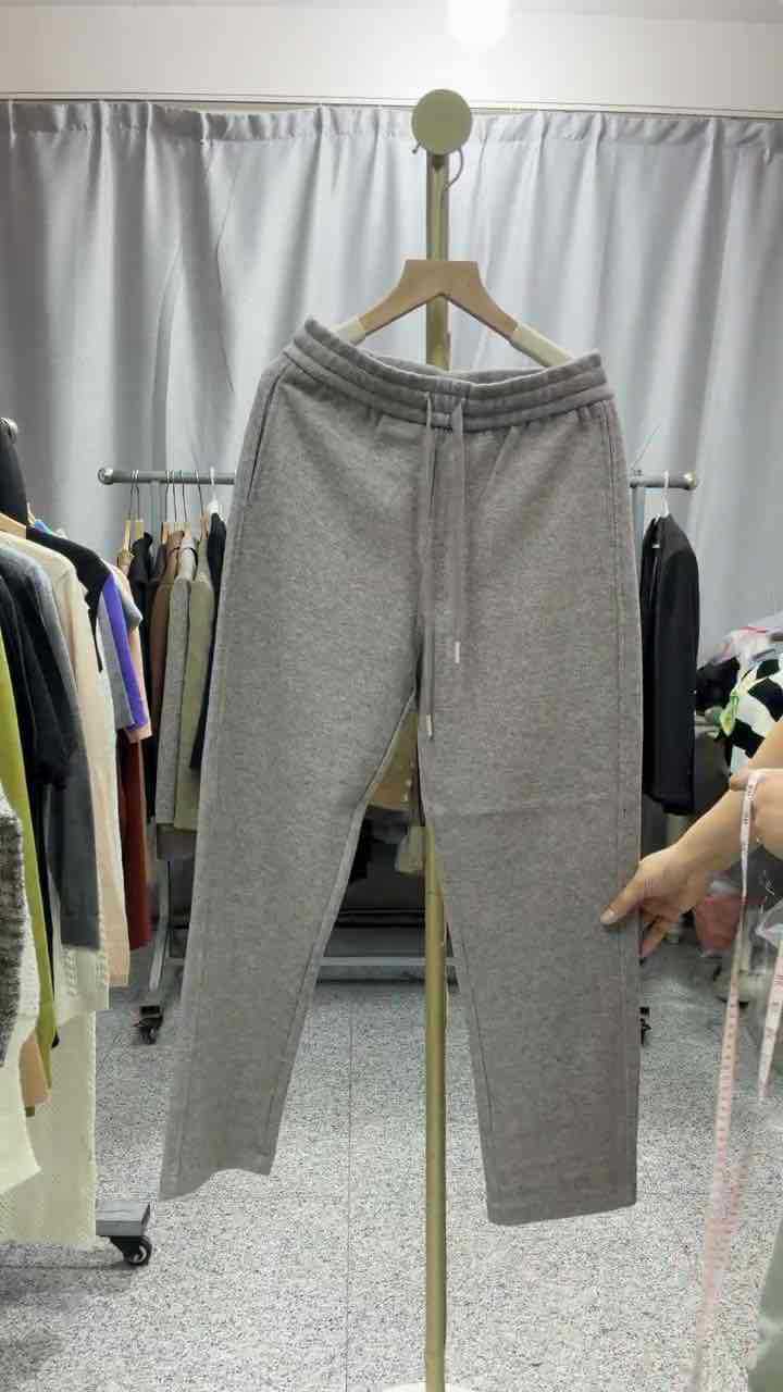No returns or exchanges on item No. 14. Length: 98 cm, hip circumference: 104 cm, waist circumference: 68 cm; suitable for weights around 55–62.5 kg.