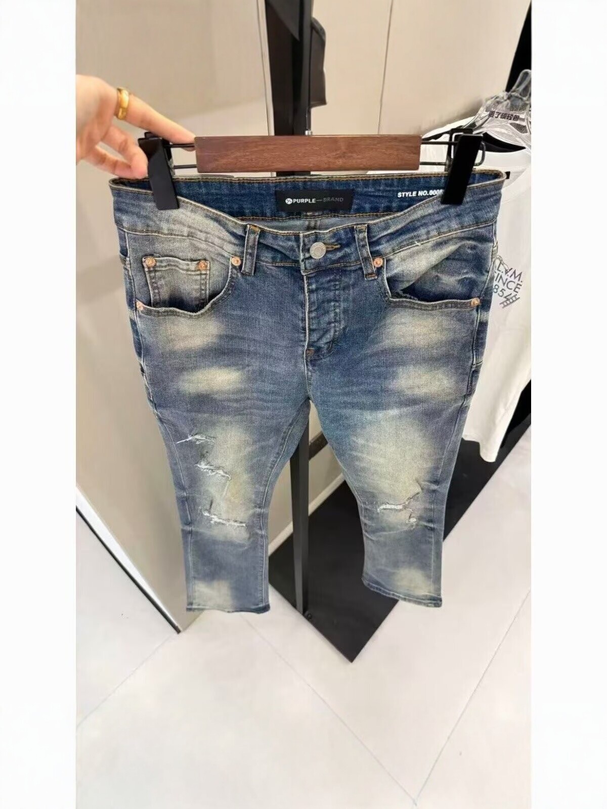 Autumn ripped denim jeans for men, slim-fit, skinny leg, trendy American‑style retro casual all‑match new light‑colored cropped pants