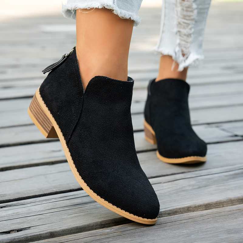 2026 Winter New Matte-Finish Martin Boots for Women, Slanted Buckle, Chunky Mid-Heel, Back Zipper, Short Calf Height, Cross-Border Independent Website