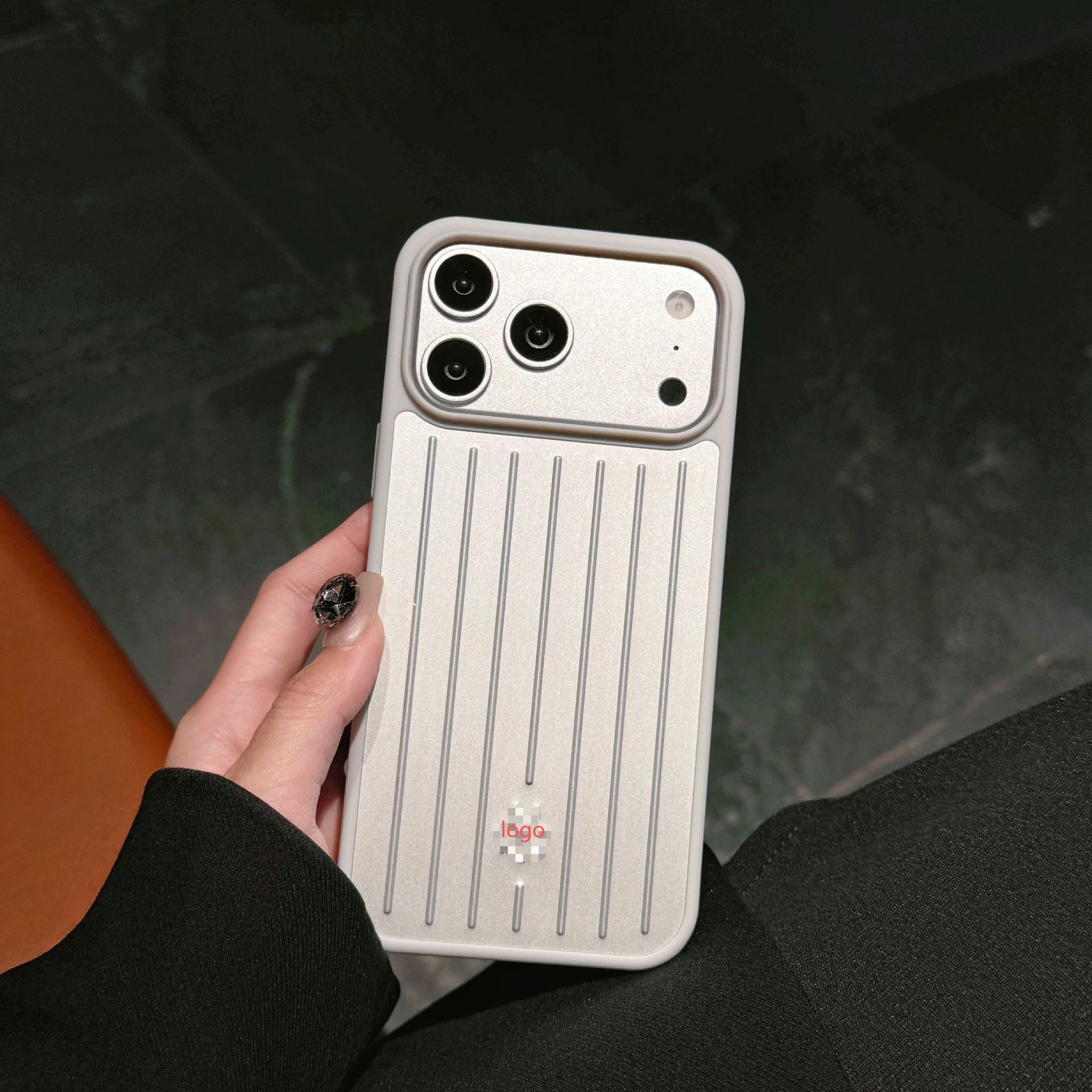 RMW aluminum alloy suitcase phone case, suitable for iPhone 18 Pro Max, Apple phone protective cover