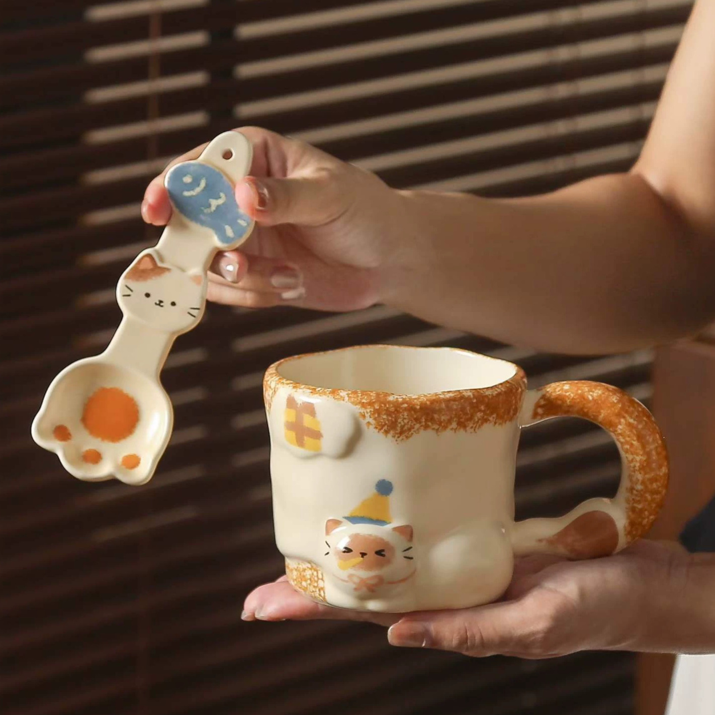 Retro cartoon 3D cat ceramic mug—stylish, cute water cup for girls, perfect as a gift or couple’s coffee cup.