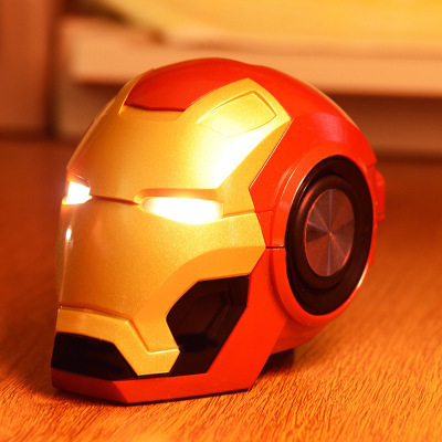 Iron Man Helmet Wireless Bluetooth Speaker, Mini Gift Subwoofer, Mobile Phone Compatible, Card‑Insertable, Creative Iron Man Speaker