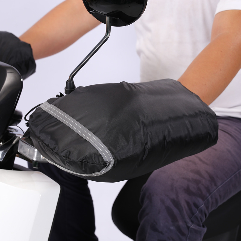 Winter electric car gloves motorcycle handles thick waterproof battery cotton gloves anti-skid user outdoor cycling