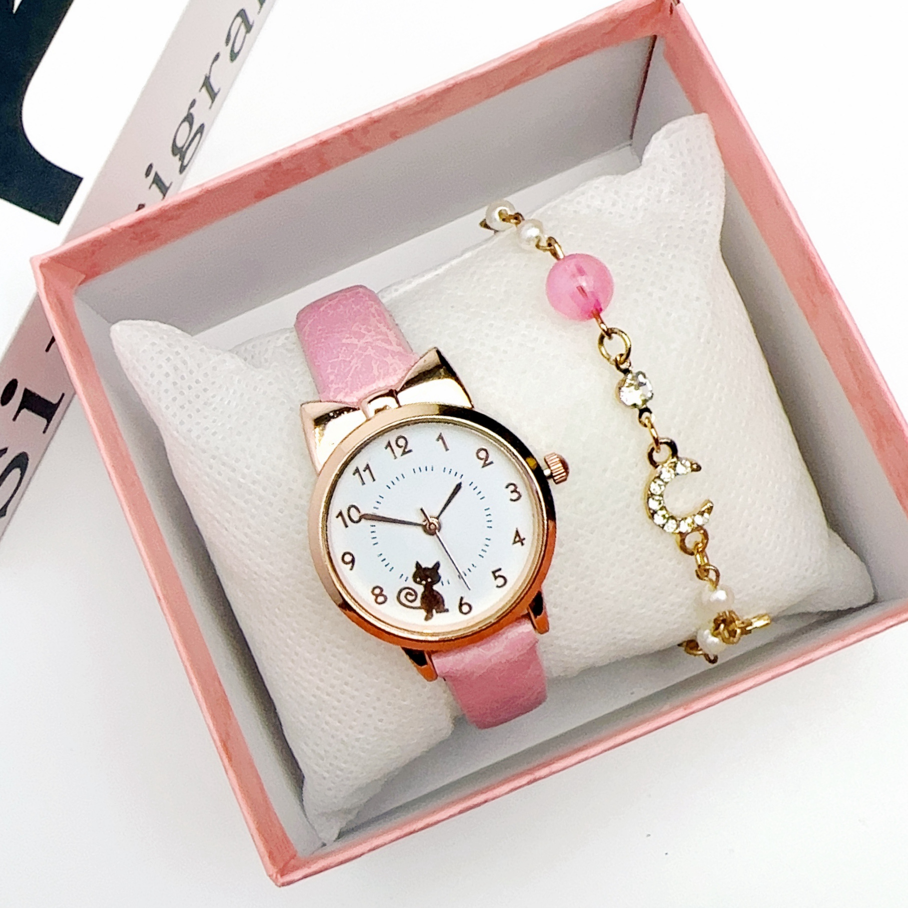New Instagram‑style women’s watch, fresh and cute cat design, quartz watch for female students—star and moon bracelet wristwatch combo set