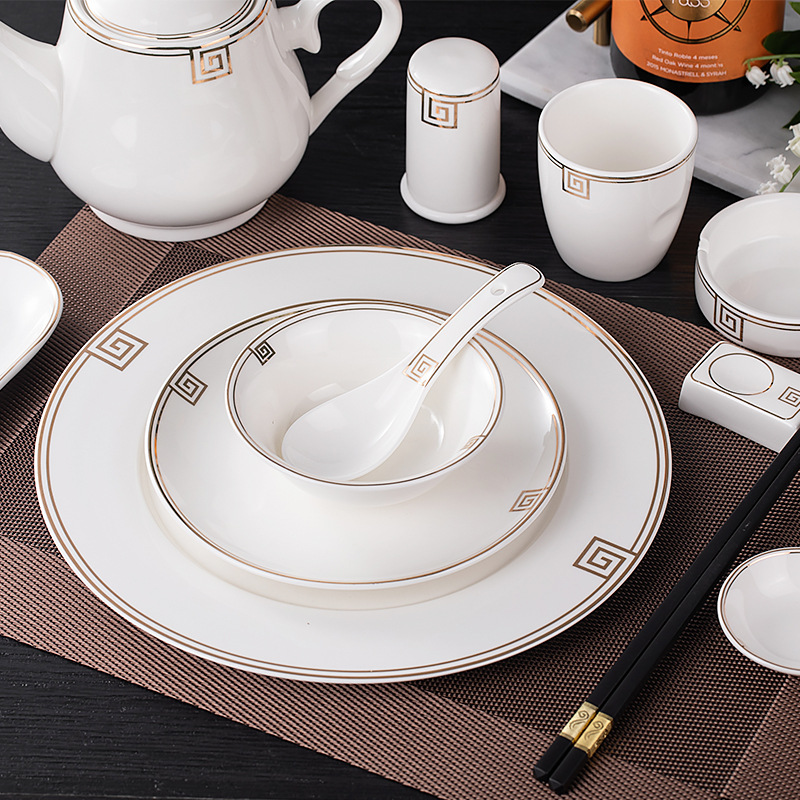 Hotel table-setting tableware set—four-piece set for restaurants and clubs: ceramic gold-edged bone china saucers, wing bowls, cups, spoons, and chopsticks