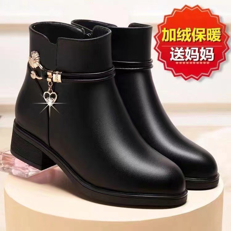 Cross-border foreign trade leather shoes women's cotton shoes winter cotton shorts thick and plain mid-year cotton leather shoes non-slip cotton boots