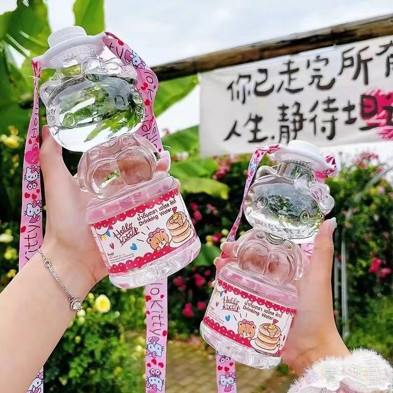 Thai imported three lions Hellokitty drinking water Sunny girl cute kitty cat natural drinking water