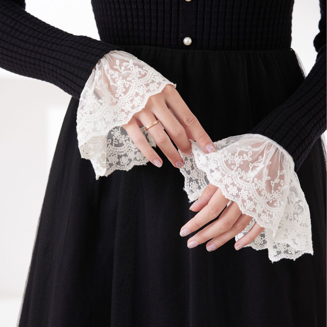 Korean‑style ethereal, gentle lace faux sleeves—sweet decorative sleeves for women to pair with skirts, faux sleeve cuffs—wholesale from cross‑border manufacturers