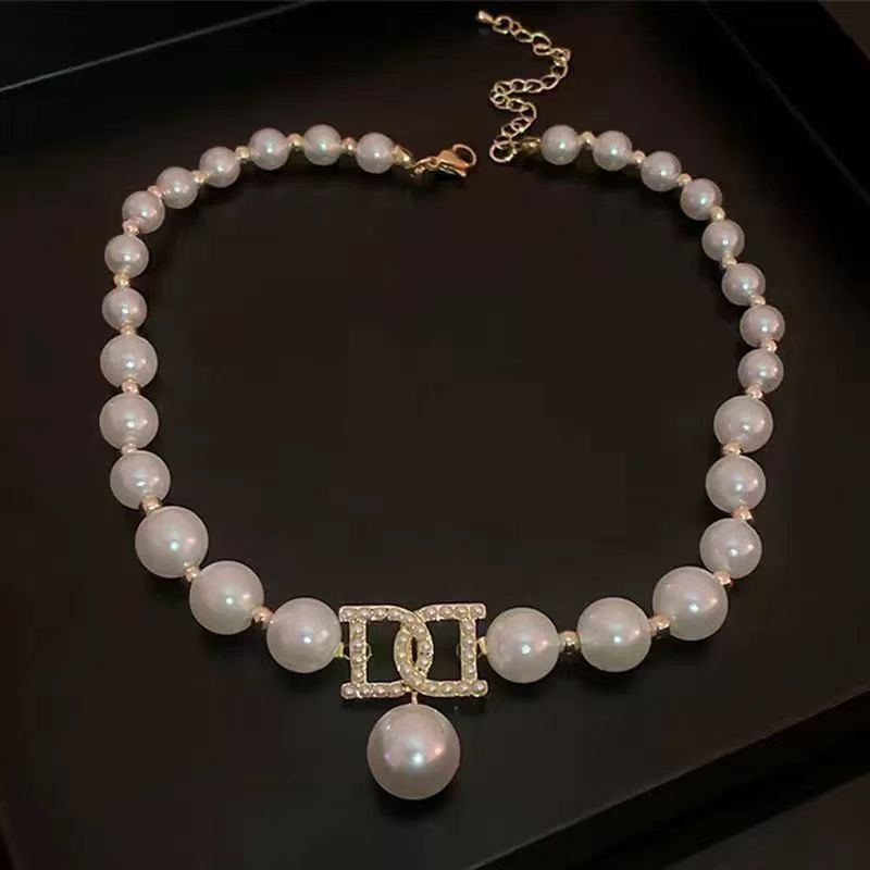 Korean Instagram-Style Simple, Unique Necklace, Rhinestone-Inlaid Pearl Spliced Short Neck Chain, Internet-Famous, Elegant, Designer Jewelry