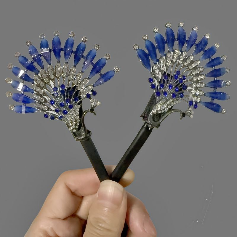 Blue Peacock Hair Clip, Back-of-Head Bun Maker, Exquisite Elegant Curling Twist Clip, Bun Accessory, Ponytail Holder