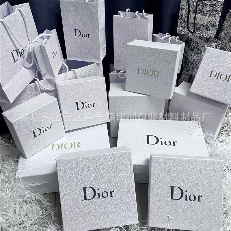 Delicious red lipstick box gift bag perfume box wrapping box gift box paper bag empty box gift box cardboard box wrapping