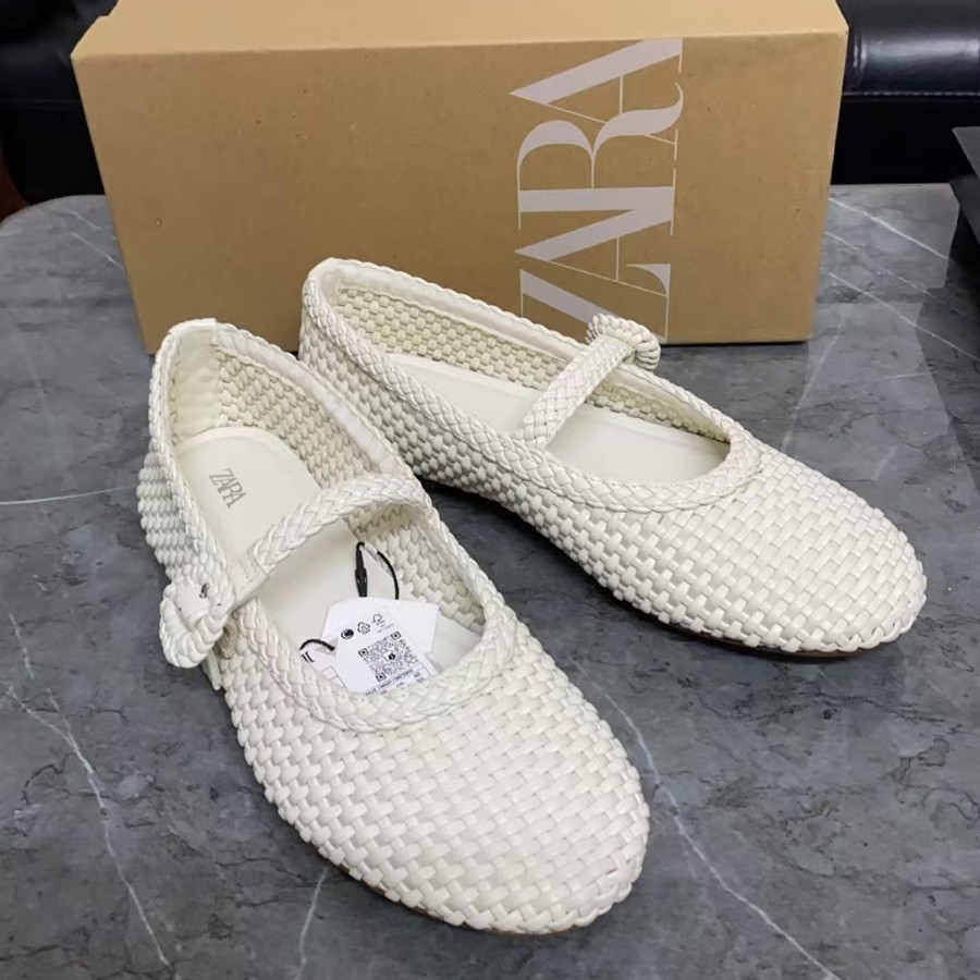 ZA2025 Spring New Arrival Women’s Shoes: White Straw-Woven Effect with Buckle Straps, Ballet-Style Round-Toe Flats for Women