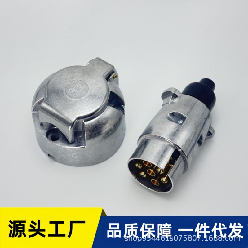 A set of 7 core plug sockets for trailer connectors and trailer accessories