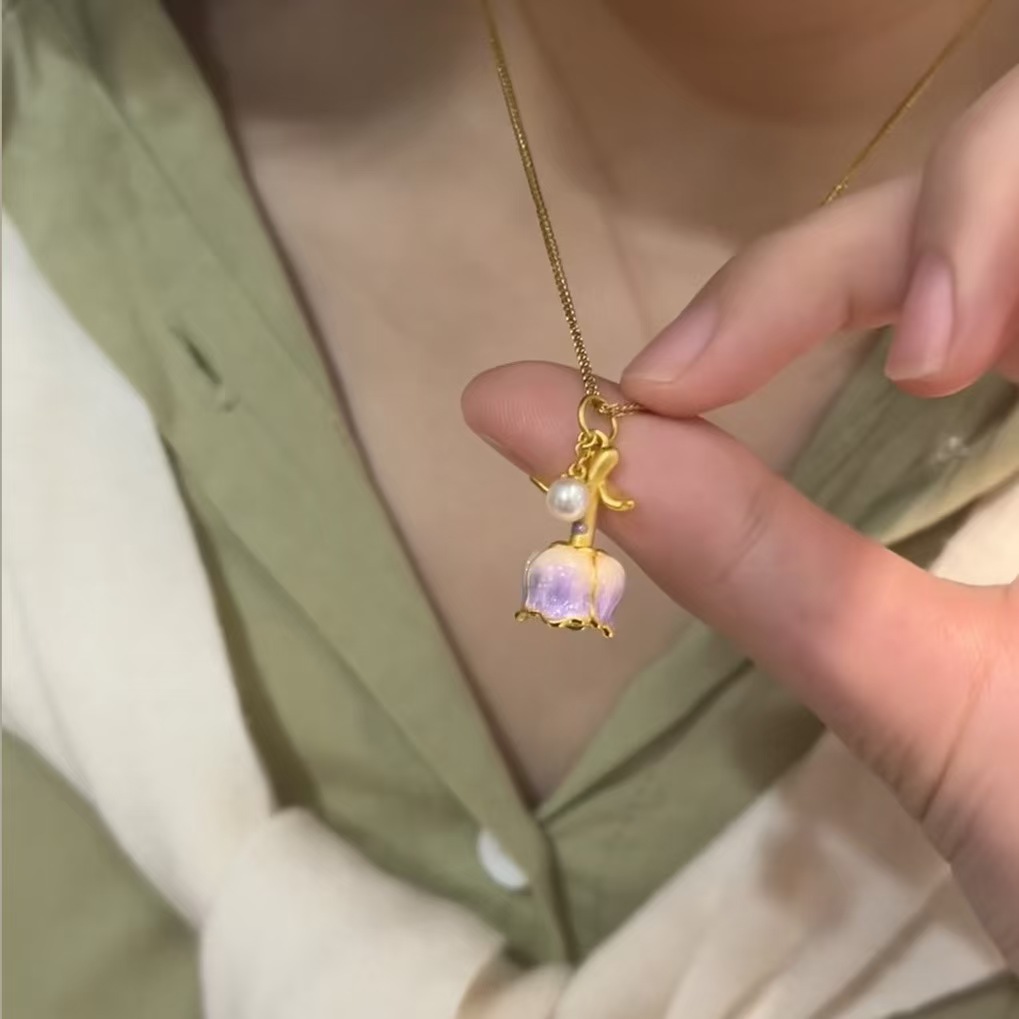 Purple Rose Necklace, Light-Luxury High-End Clavicle Chain, Fresh and Niche Designer Neckpiece