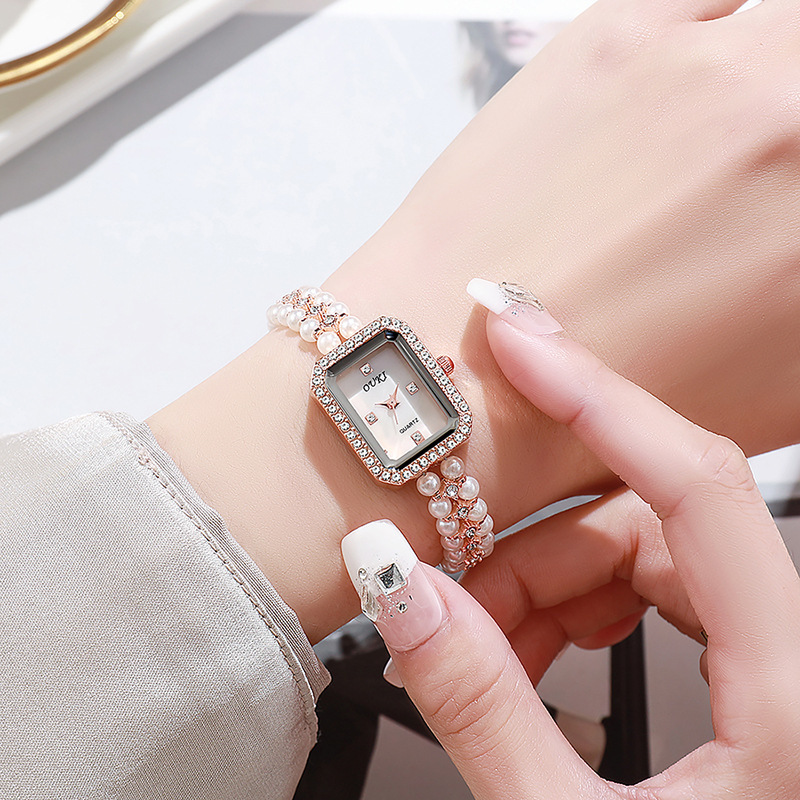 OUKI Red Chinese ancient pearl chain watches women's style small shell mother's watch plate small incense wind turbine diamond women's watch silver