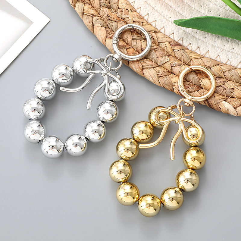 Instagram‑style Korean new pearl hanging chain, phone and car keychain pendant, fashionable all‑match bag charm decoration
