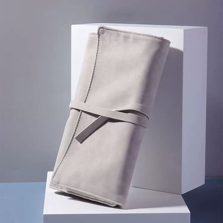 Makeup brush bags are portable folding brush bags that can hold 12 to 13 to 14 brush dustproof bags