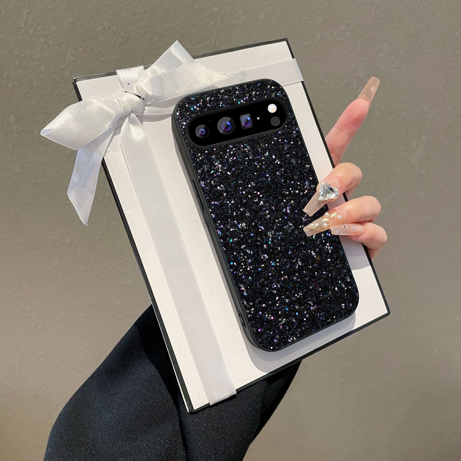 Google's Pixel 11 Pro XL is equipped with a high-performance lightweight, flashing case.