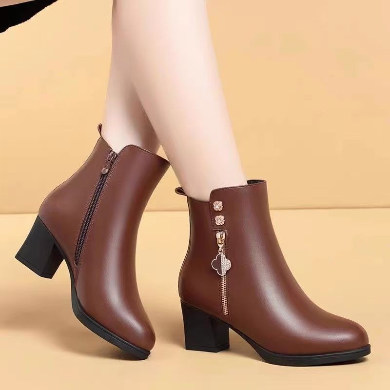 Women’s Short-Boot Cotton Shoes, Mid-Calf Cotton Boots, Winter Footwear for Middle-Aged Women, Fleece-Lined, Cross-Border New Arrival, Export-Style Short Boots for Ladies and Moms
