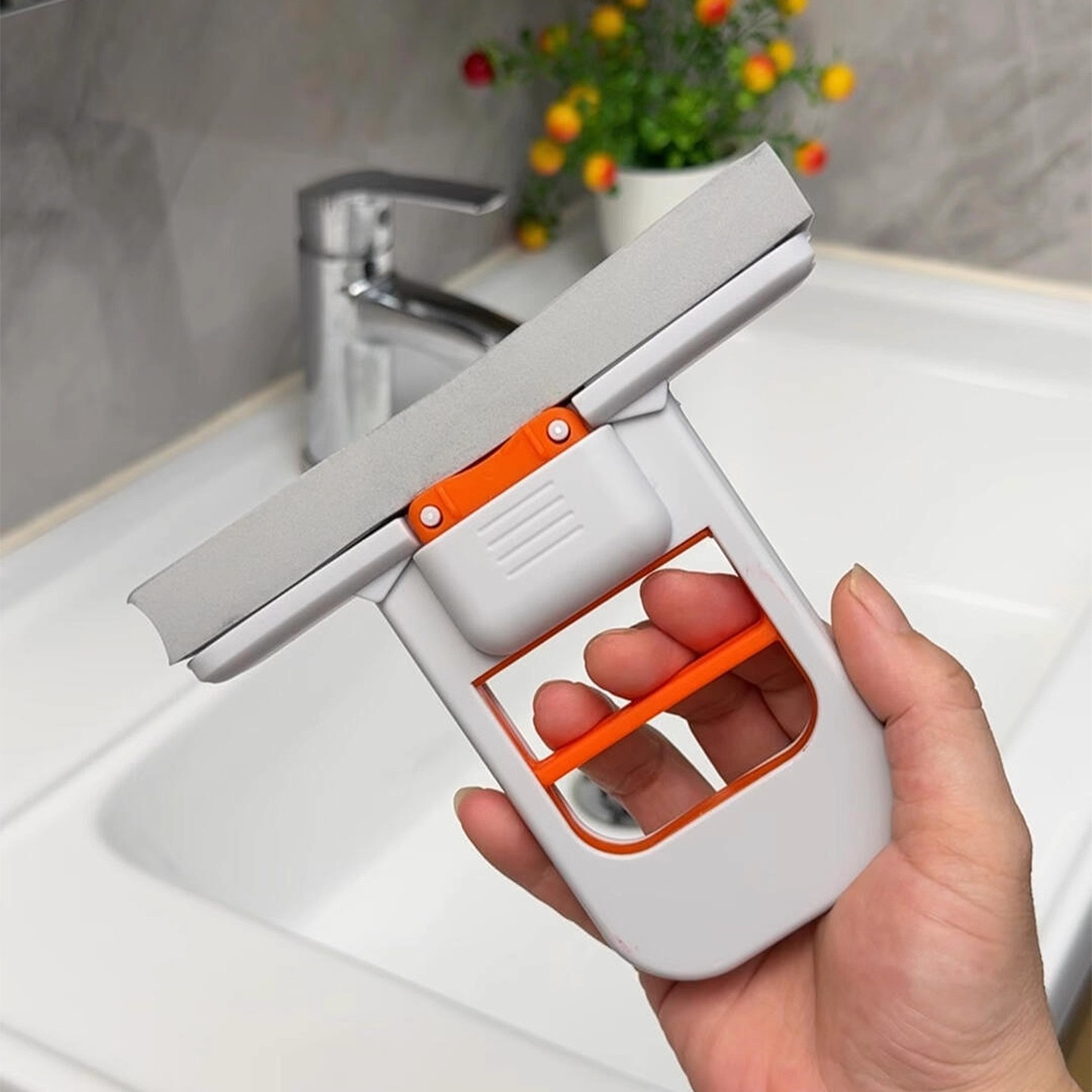 Mini Mop—A Great Alternative to a Dishcloth; A Must-Have for Cleaning Tables; A Convenient Bathroom Cleaner; A Handy Tool for Lazy People to Clean Windows; A Sponge for Cleaning Dining Tables