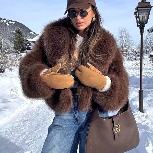 Cross-border foreign trade imitation leather jacket women's shorts fashion imitation fox fur top new autumn and winter wool overcoat