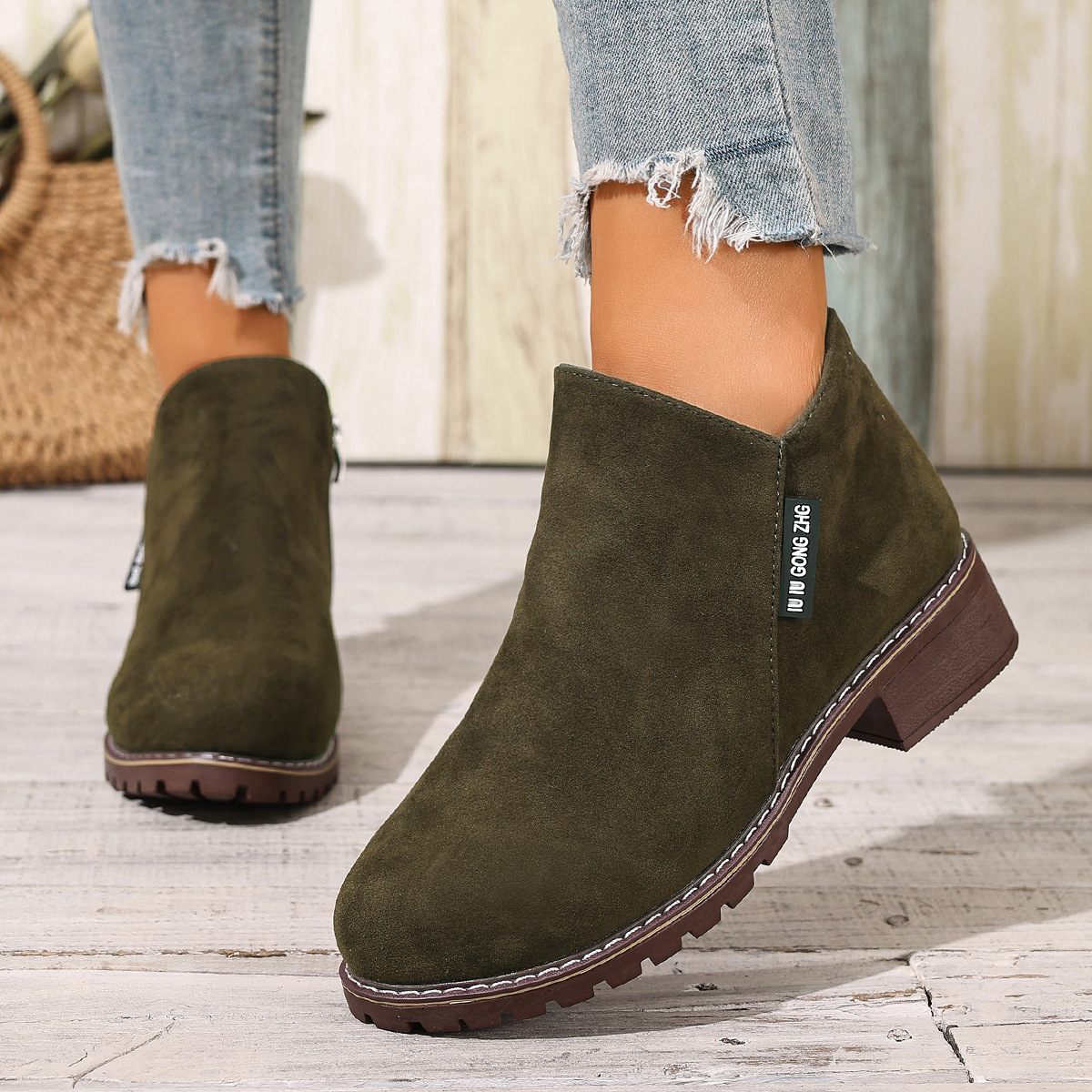 2025 Women’s Boots, Autumn/Winter Collection, Suede Square-Heel Korean-Style Martin Boots, Versatile Casual Large-Size Short-Cut Women’s Export-Style Ankle Boots