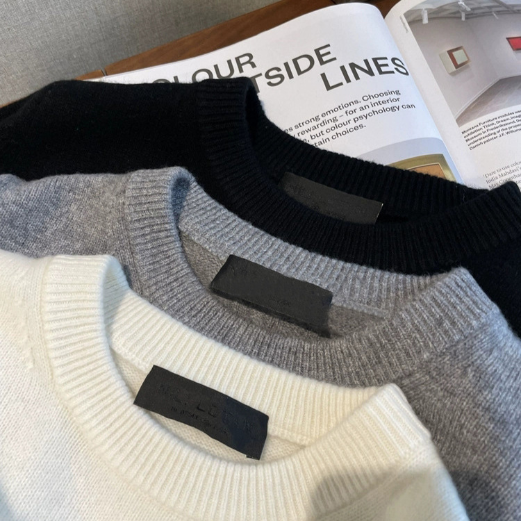Ladies, buy without hesitation!! extremely thick—simple, high‑end, round‑neck, long‑sleeve knitted sweater for autumn/winter