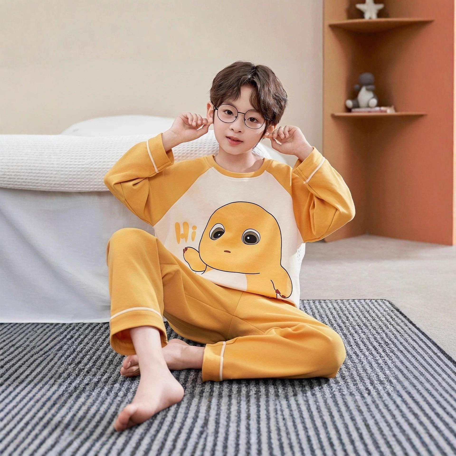 New cartoon long-sleeved benches in the spring and autumn of 2025, adult children and teenagers home clothes