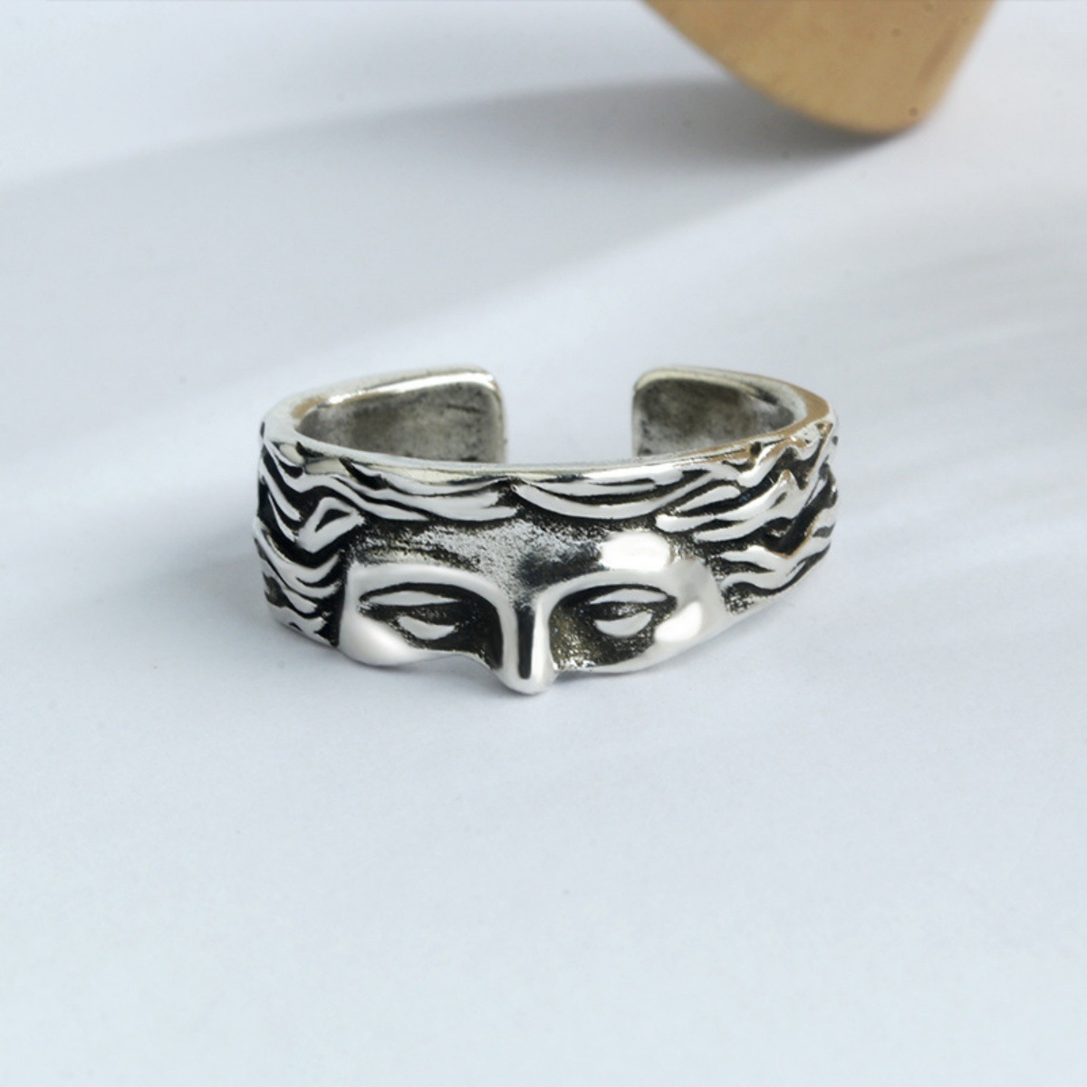 Cross-border fashion Venus half-face ring, bold minimalist style index finger ring, sculptural European and American retro open-ring design.