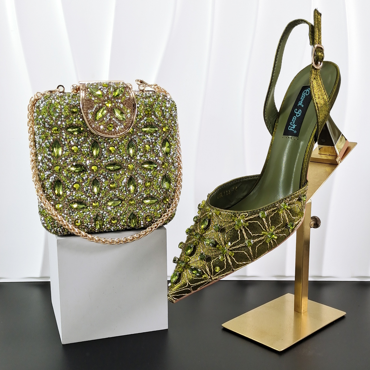 Foreign Trade Women's Evening Shoe and Bag Set: Fully Rhinestone Square Clutch Matched with Handmade Beaded High-Heels