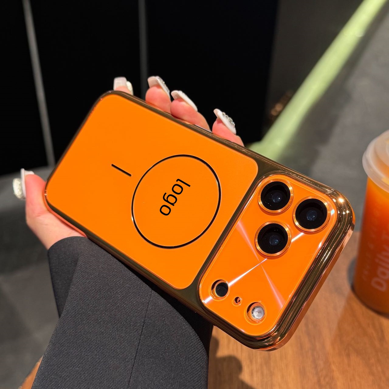 Apple 17 Promax radiating CD striped lens cell phone case for the iPhone 18 with a thin-circle magnetic absorption wide-angle lens